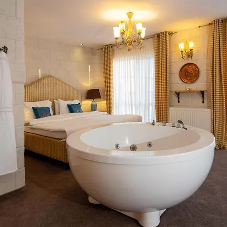 Azzun Orient Spa&wellness Kromerowo