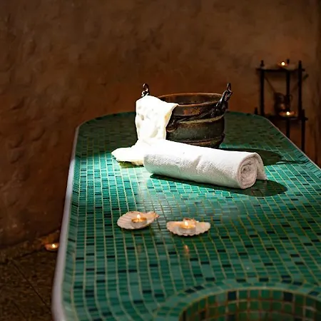 Ξενοδοχείο Azzun Orient Spa&wellness Kromerowo