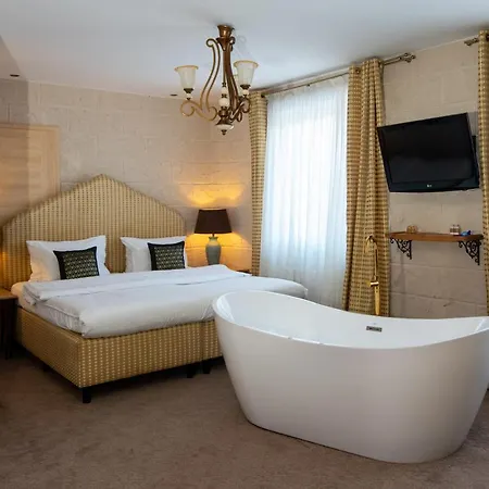 Azzun Orient Spa&wellness Hotel