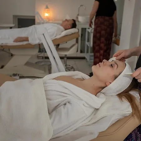 Azzun Orient Spa&wellness 4* Кромерово