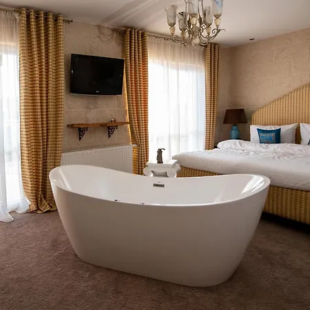Azzun Orient Spa&wellness Hotel Kromerowo