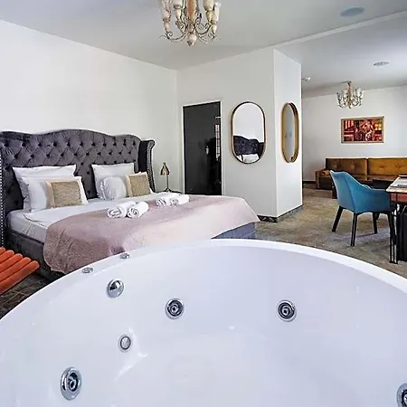 Azzun Orient Spa&wellness Kromerowo