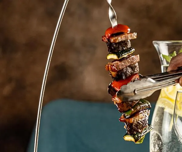 Azzun Orient Spa&wellness קרומרובו